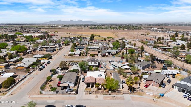 11505 ELLEN Drive, Socorro, TX 79927