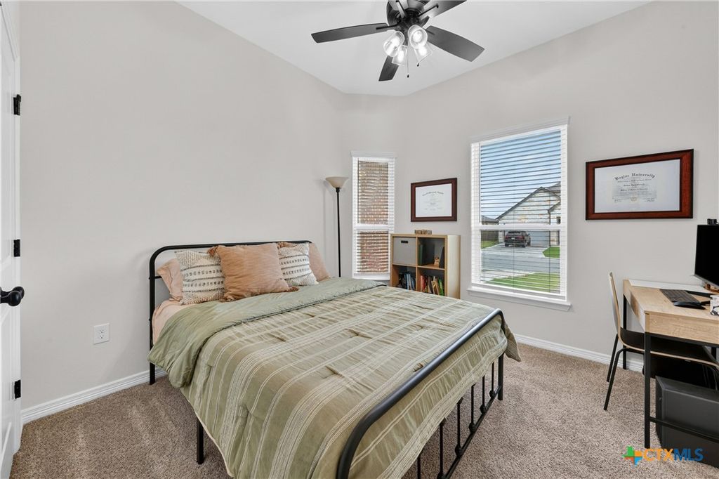 Image 12 of property listing at 2036 Yarrow Road, Temple, TX 76502