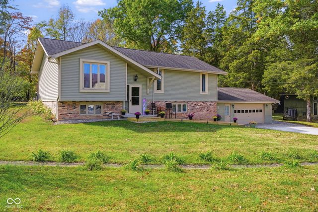 1785 W Brownstown Road, North Vernon, IN 47265