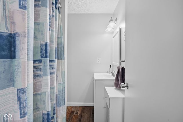 1785 W Brownstown Road, North Vernon, IN 47265