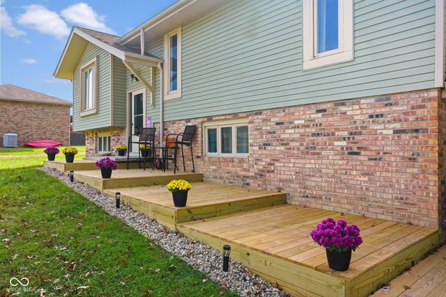 1785 W Brownstown Road, North Vernon, IN 47265