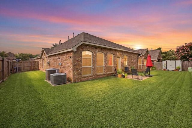 13615 Cotton Run, Mont Belvieu, TX 77523