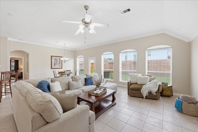 13615 Cotton Run, Mont Belvieu, TX 77523