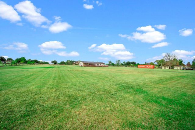 32811 S Red Leaf Lane, Brookshire, TX 77423