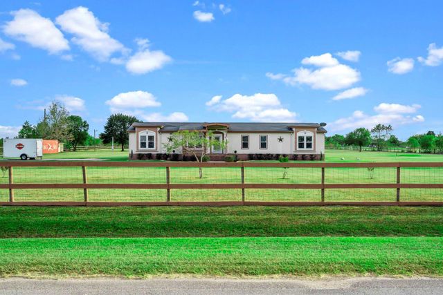 32811 S Red Leaf Lane, Brookshire, TX 77423