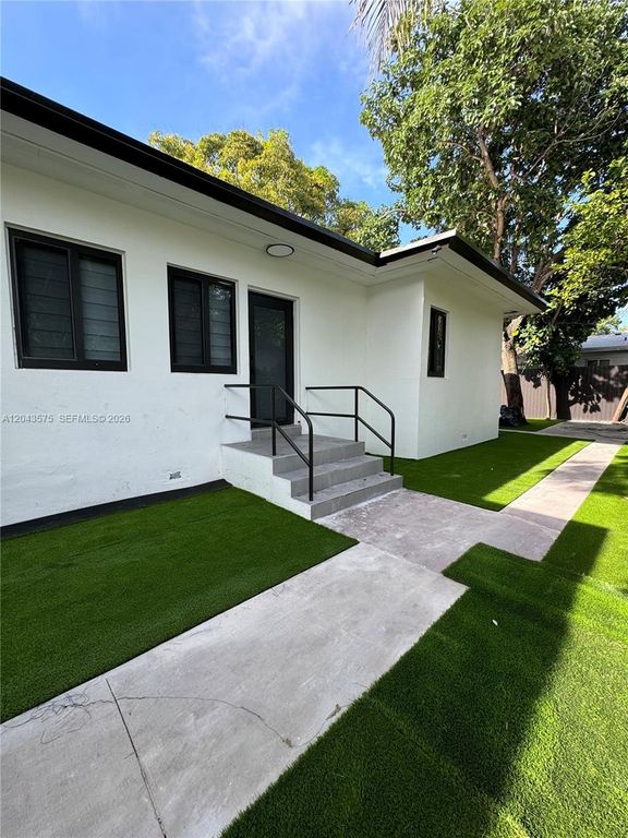 5521 NW 1st Ave 4, Miami, FL 33127