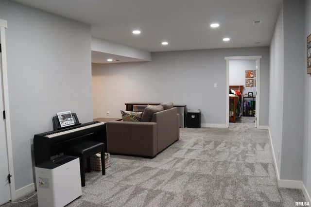 1244 BROWN Court, Washington, IL 61571