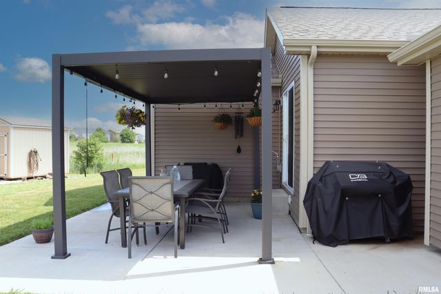 1244 BROWN Court, Washington, IL 61571