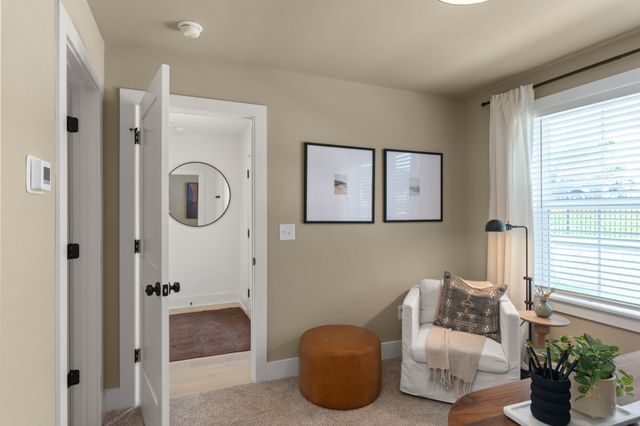 143 Hart, Nashville, TN 37207