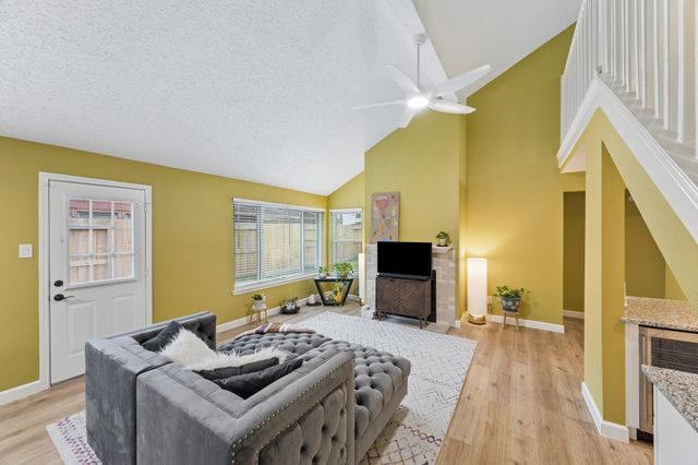 1054 Margate Drive, Pearland, TX 77584