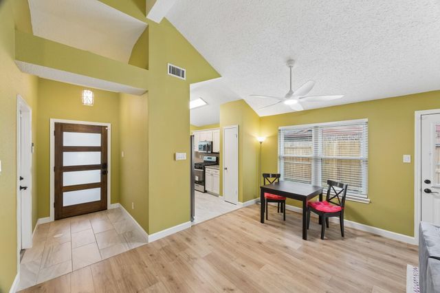 1054 Margate Drive, Pearland, TX 77584