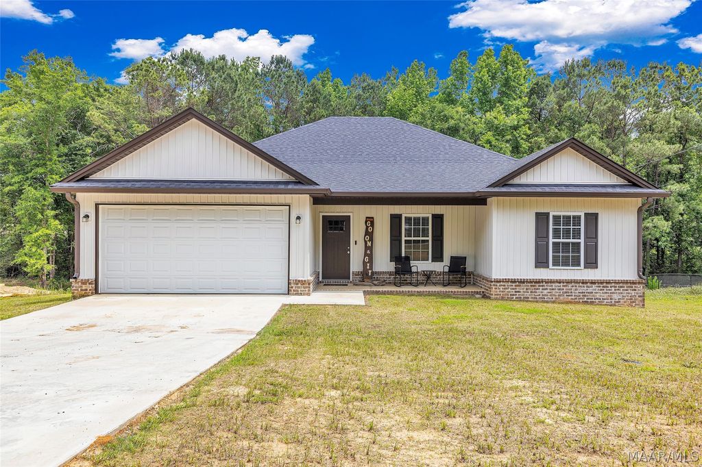 244 Shadow Wood Lane, Wetumpka, AL 36092