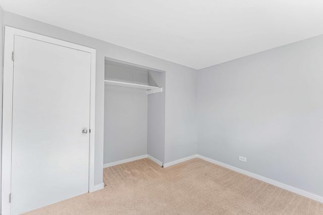 132 Garden Drive, Bolingbrook, IL 60440