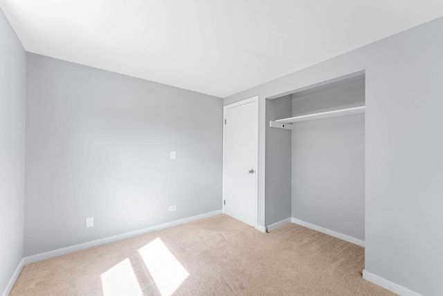 132 Garden Drive, Bolingbrook, IL 60440