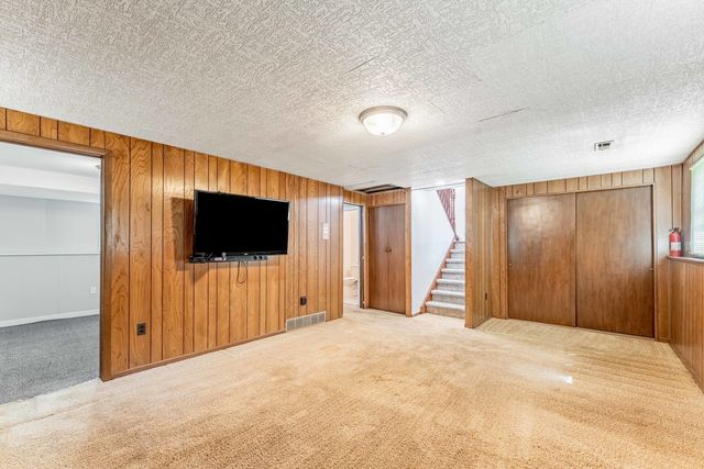 132 Garden Drive, Bolingbrook, IL 60440