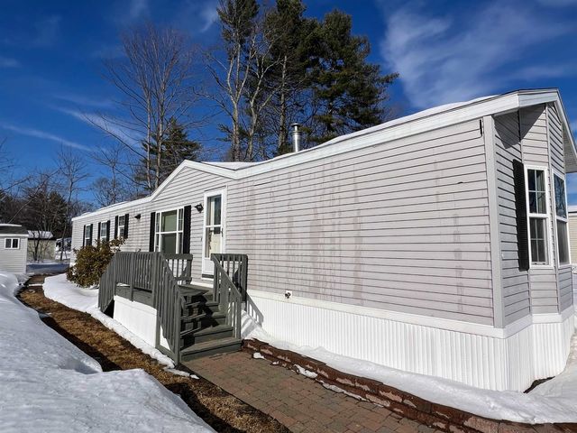 80 Colonial Village, Somersworth, NH 03878