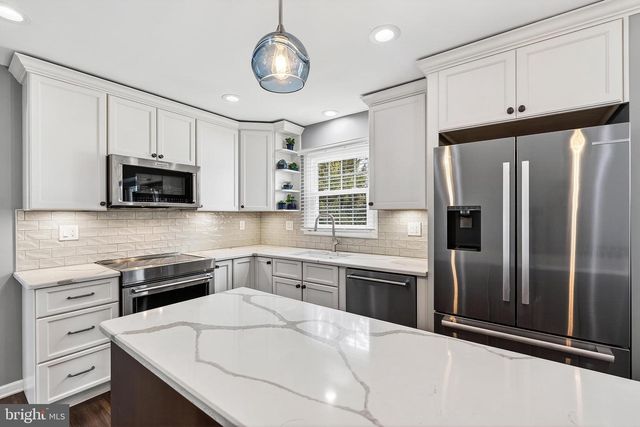 2145 W WELLINGTON RD, Newtown, PA 18940