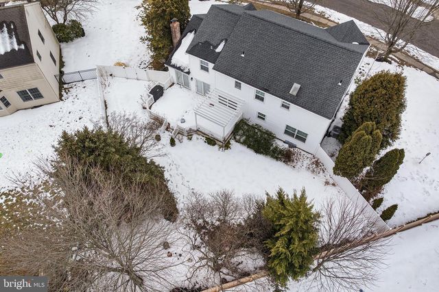 2145 W WELLINGTON RD, Newtown, PA 18940