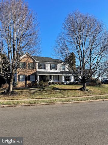 2145 W WELLINGTON RD, Newtown, PA 18940