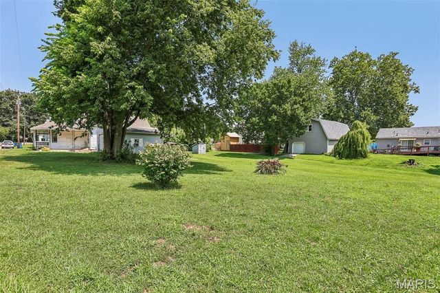 709 Simpson Street, Pocahontas, IL 62275