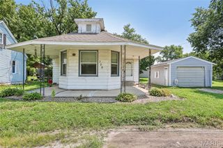 709 Simpson Street, Pocahontas, IL 62275
