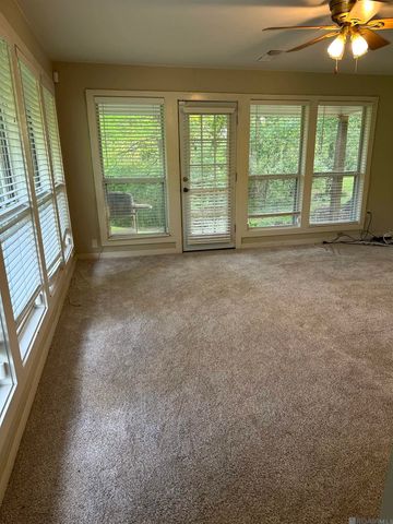 3833 Valentine Rd, Baton Rouge, LA 70816