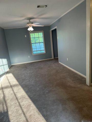 3833 Valentine Rd, Baton Rouge, LA 70816