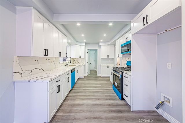 5334 S Victoria, Los Angeles, CA 90043