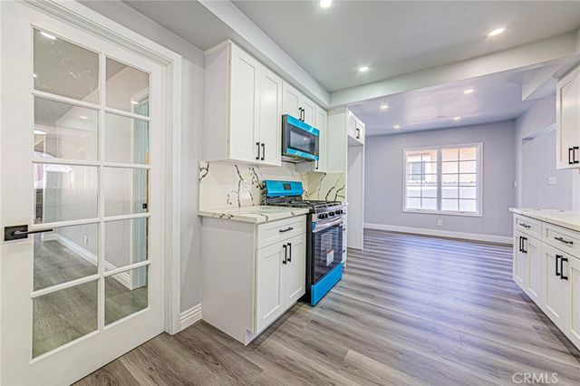 5334 S Victoria, Los Angeles, CA 90043