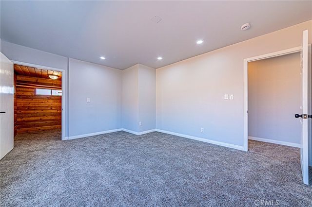 5334 S Victoria, Los Angeles, CA 90043