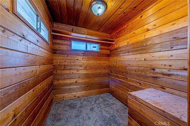 5334 S Victoria, Los Angeles, CA 90043