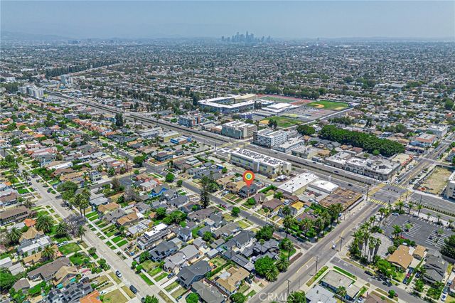 5334 S Victoria, Los Angeles, CA 90043