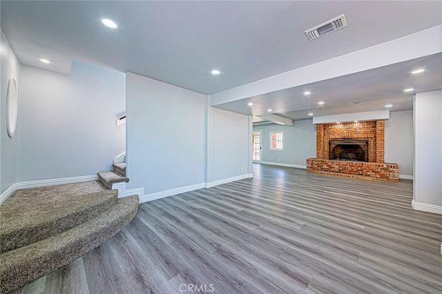 5334 S Victoria, Los Angeles, CA 90043