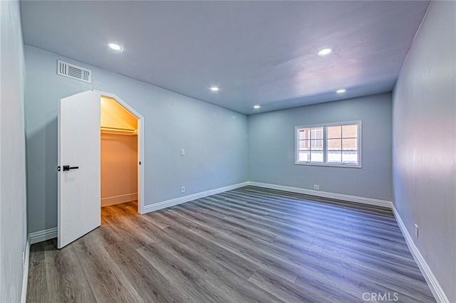 5334 S Victoria, Los Angeles, CA 90043