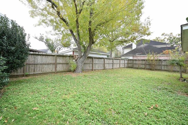 4002 Mission Valley Drive, Missouri City, TX 77459