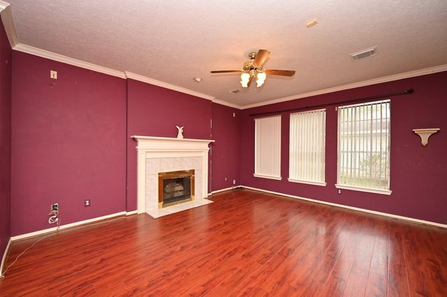 4002 Mission Valley Drive, Missouri City, TX 77459