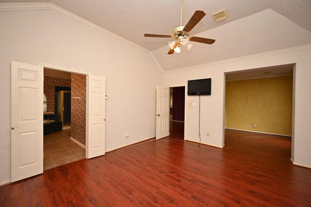 4002 Mission Valley Drive, Missouri City, TX 77459