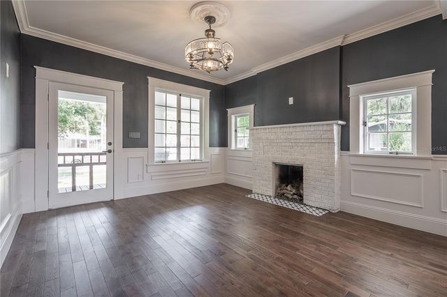 6009 N SUWANEE AVENUE, Tampa, FL 33604