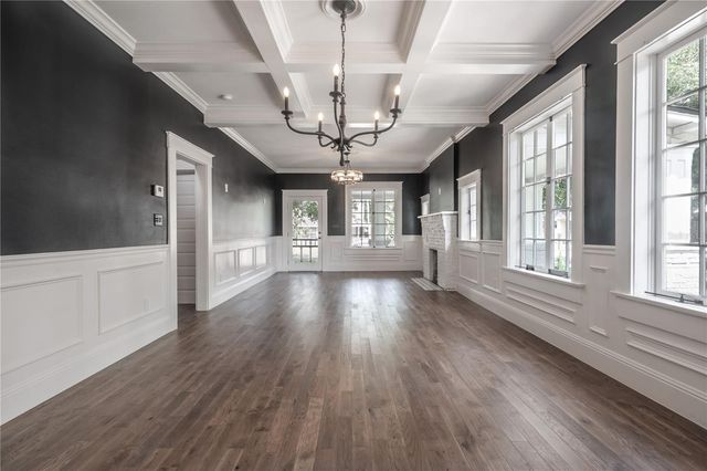 6009 N SUWANEE AVENUE, Tampa, FL 33604