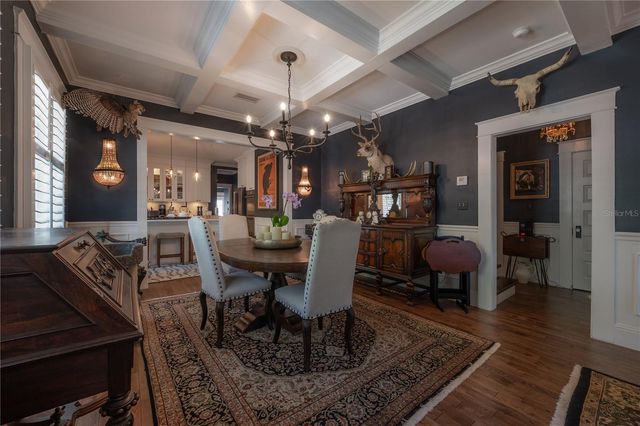 6009 N SUWANEE AVENUE, Tampa, FL 33604