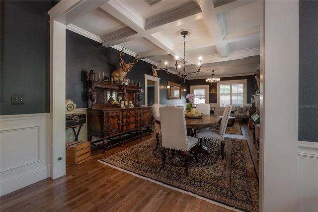 6009 N SUWANEE AVENUE, Tampa, FL 33604