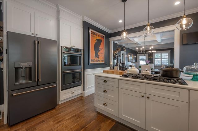 6009 N SUWANEE AVENUE, Tampa, FL 33604