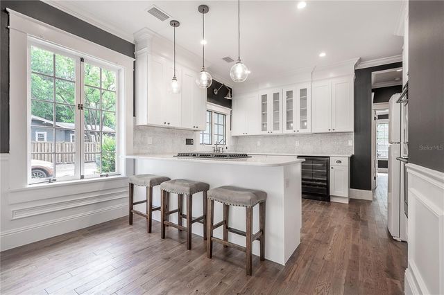 6009 N SUWANEE AVENUE, Tampa, FL 33604