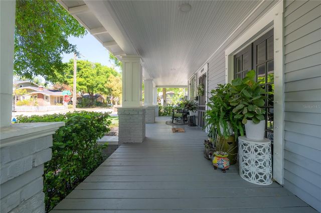 6009 N SUWANEE AVENUE, Tampa, FL 33604