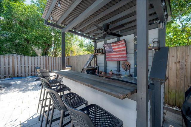 6009 N SUWANEE AVENUE, Tampa, FL 33604