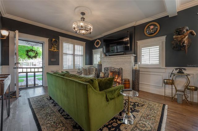 6009 N SUWANEE AVENUE, Tampa, FL 33604