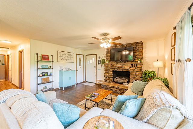 53 Hope Drive, Bella Vista, AR 72715