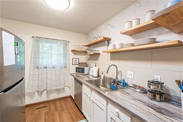 53 Hope Drive, Bella Vista, AR 72715