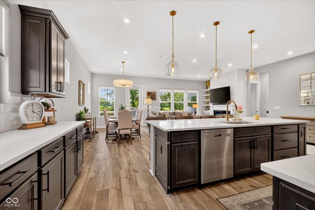 15818 Scher Drive, Westfield, IN 46074