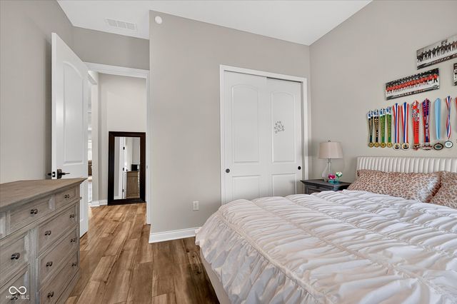 15818 Scher Drive, Westfield, IN 46074